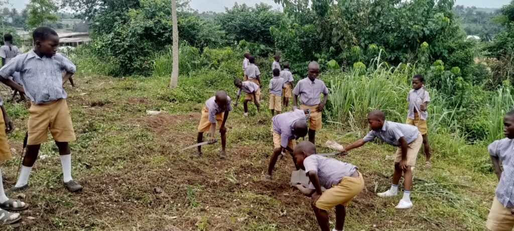 Christ Church School Odosenlu-alaro.